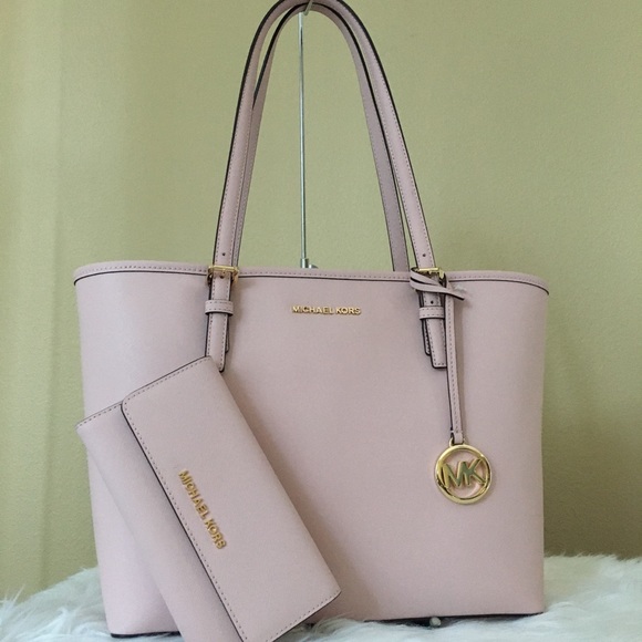 Michael Kors Handbags - Michael Kors jet set medium carryall tot & wallet